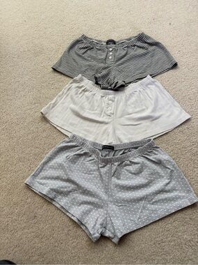 Brandy Melville Gray, White, and Light Gray Striped & Polka Dot LoungeShorts Set